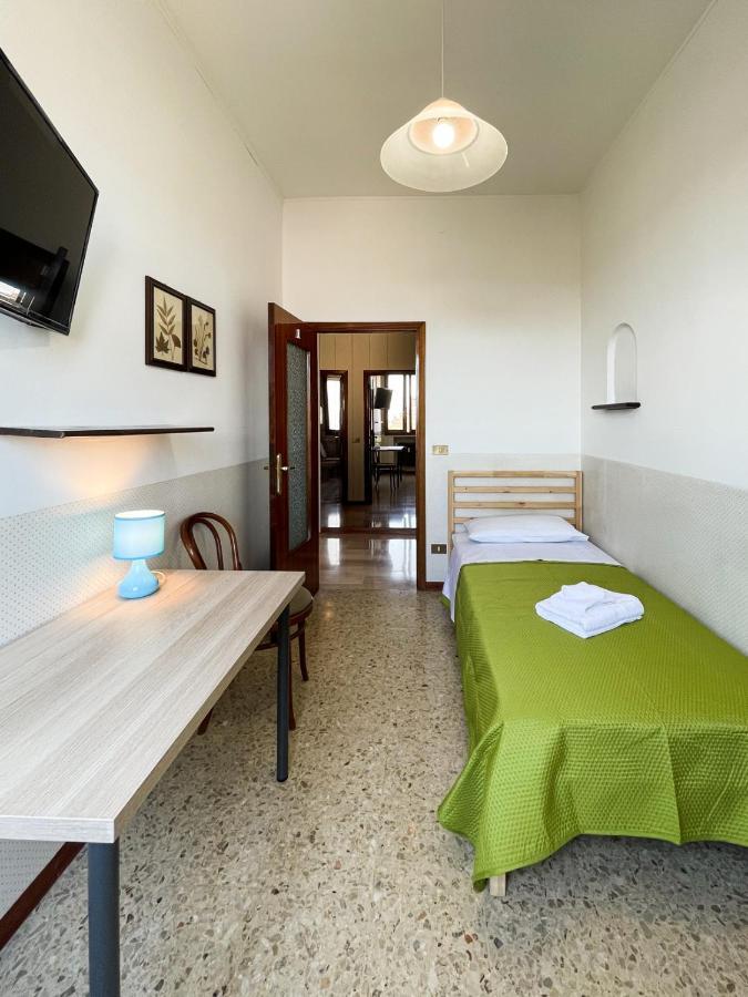 Hotel Casa Gramsci - Affitti Brevi Italia Modena Zewnętrze zdjęcie