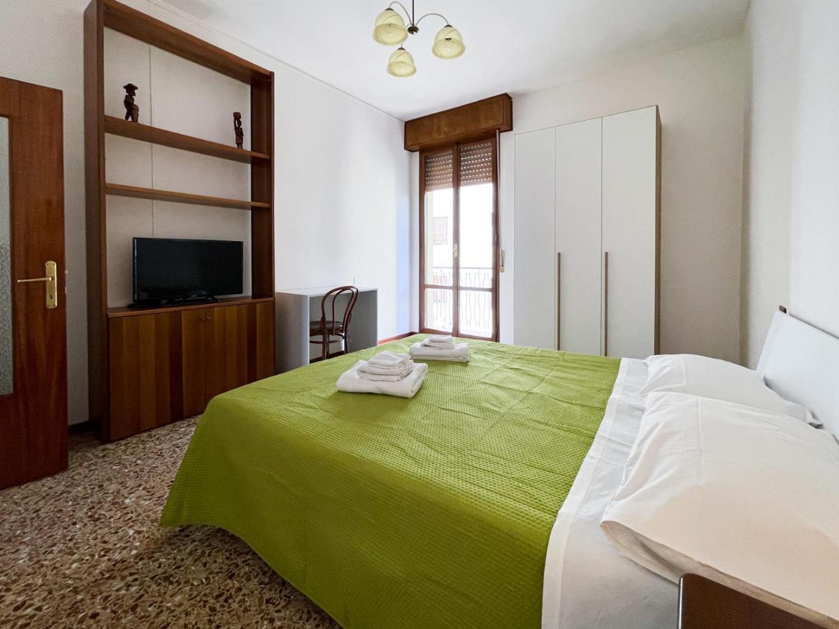 Hotel Casa Gramsci - Affitti Brevi Italia Modena Zewnętrze zdjęcie
