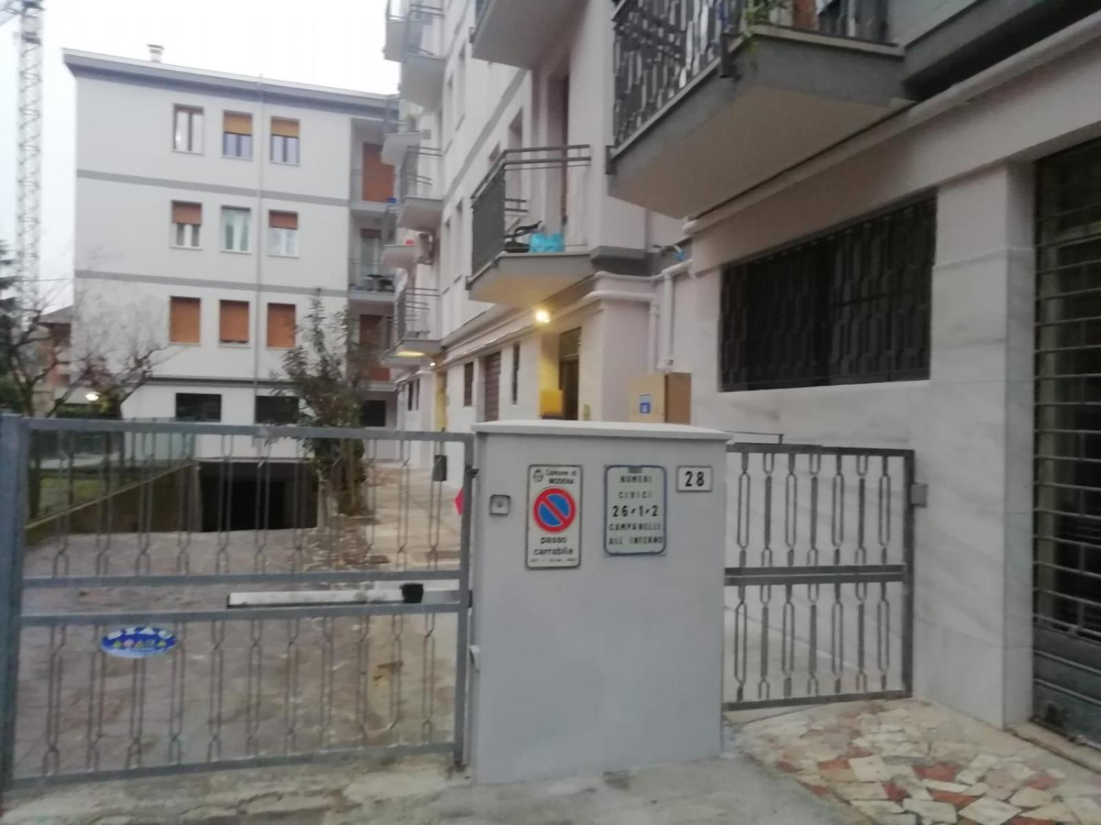 Hotel Casa Gramsci - Affitti Brevi Italia Modena Zewnętrze zdjęcie